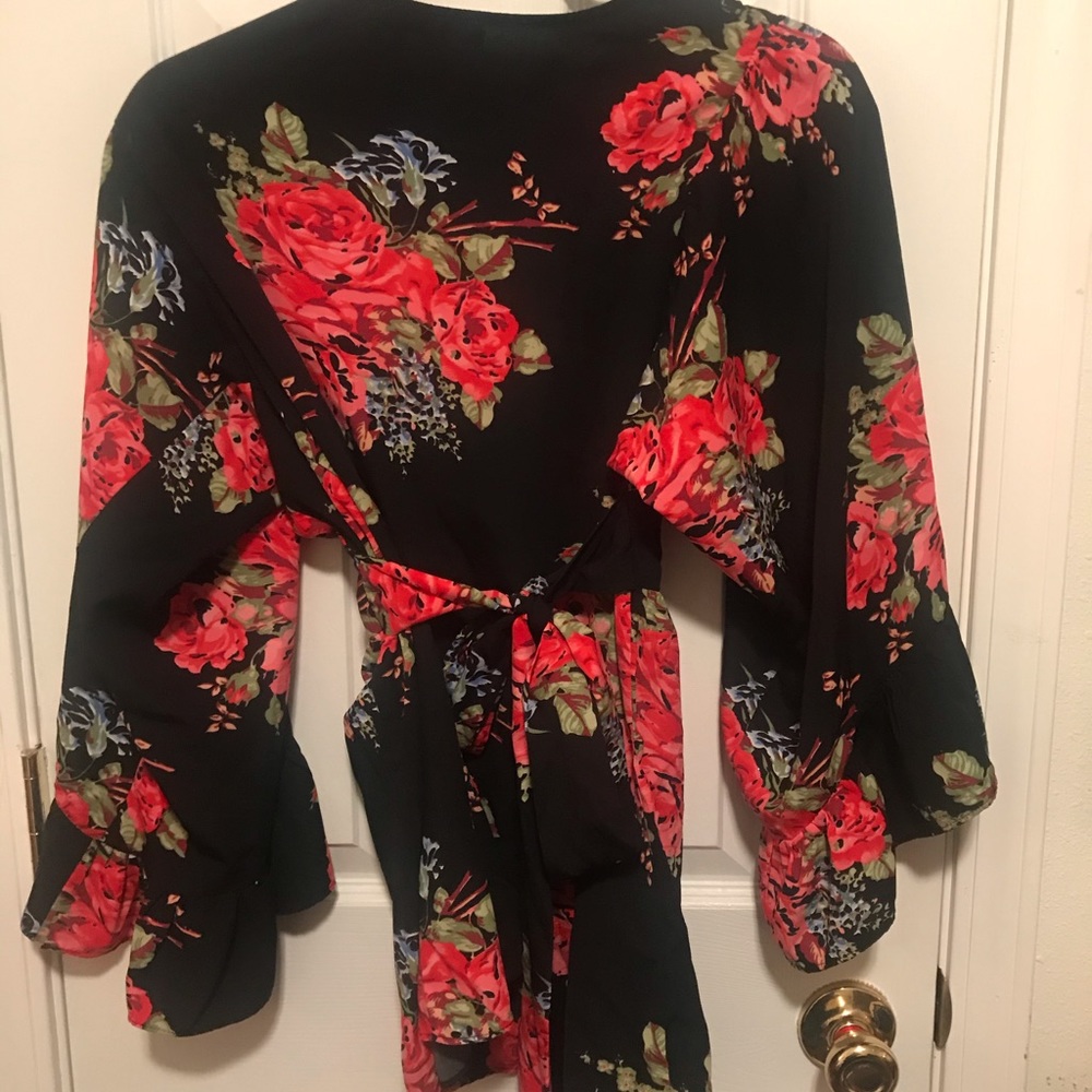 Betsy Johnson Floral black boho tunic pull over